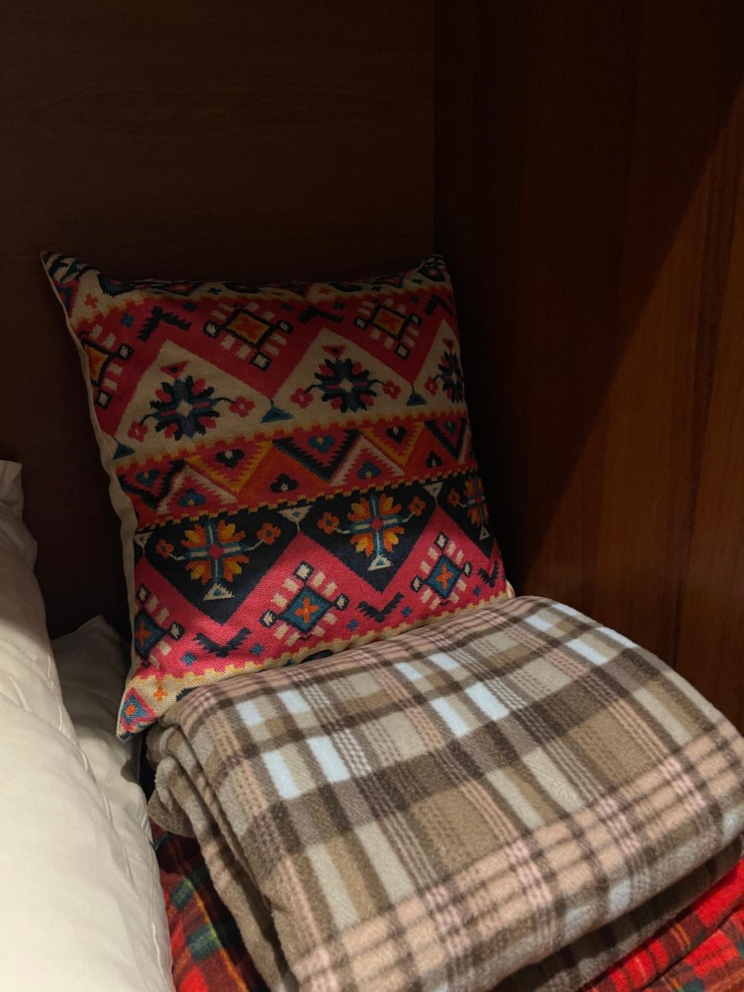Helga'S Guesthouse Lin Екстер'єр фото