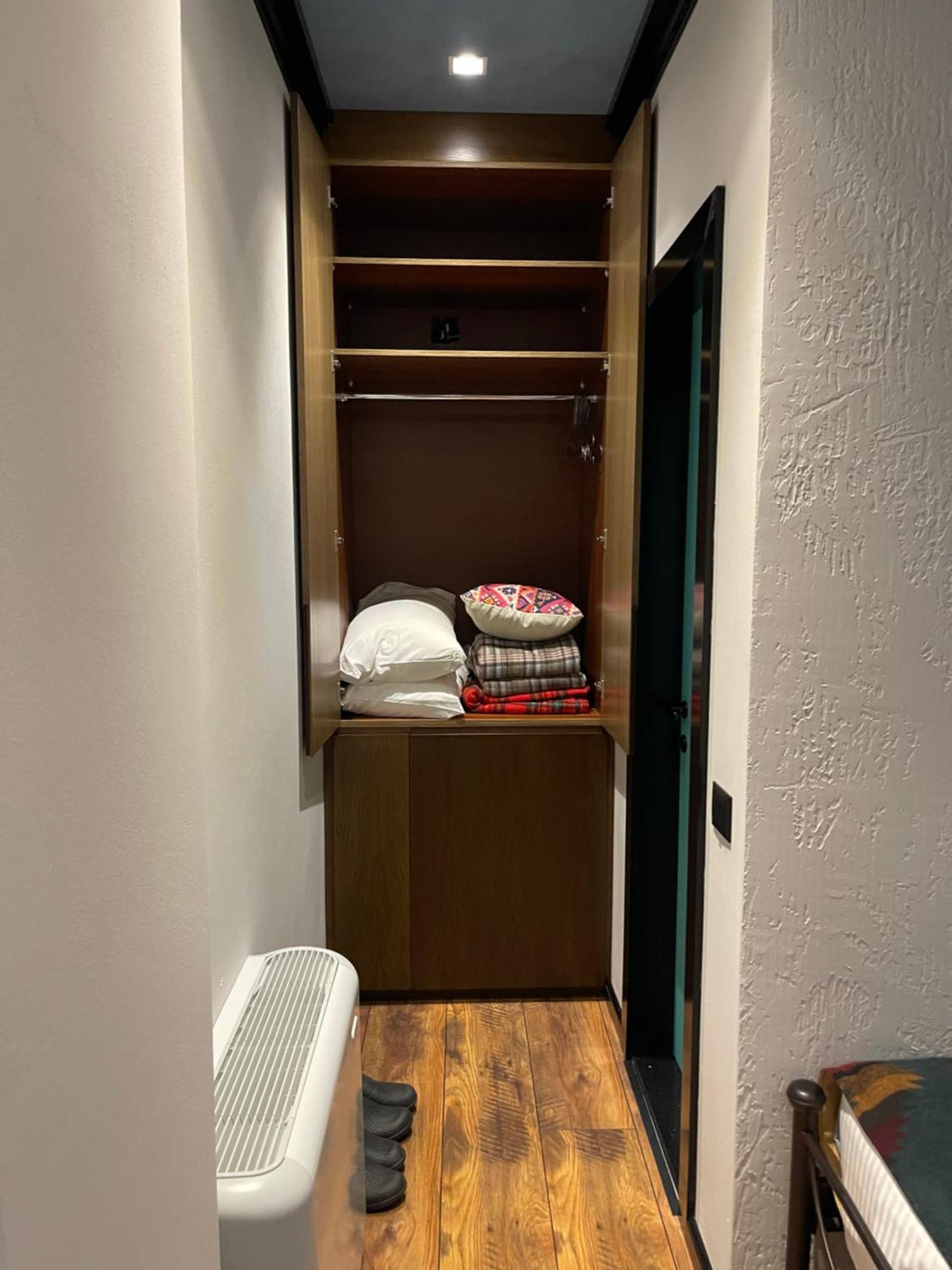 Helga'S Guesthouse Lin Екстер'єр фото