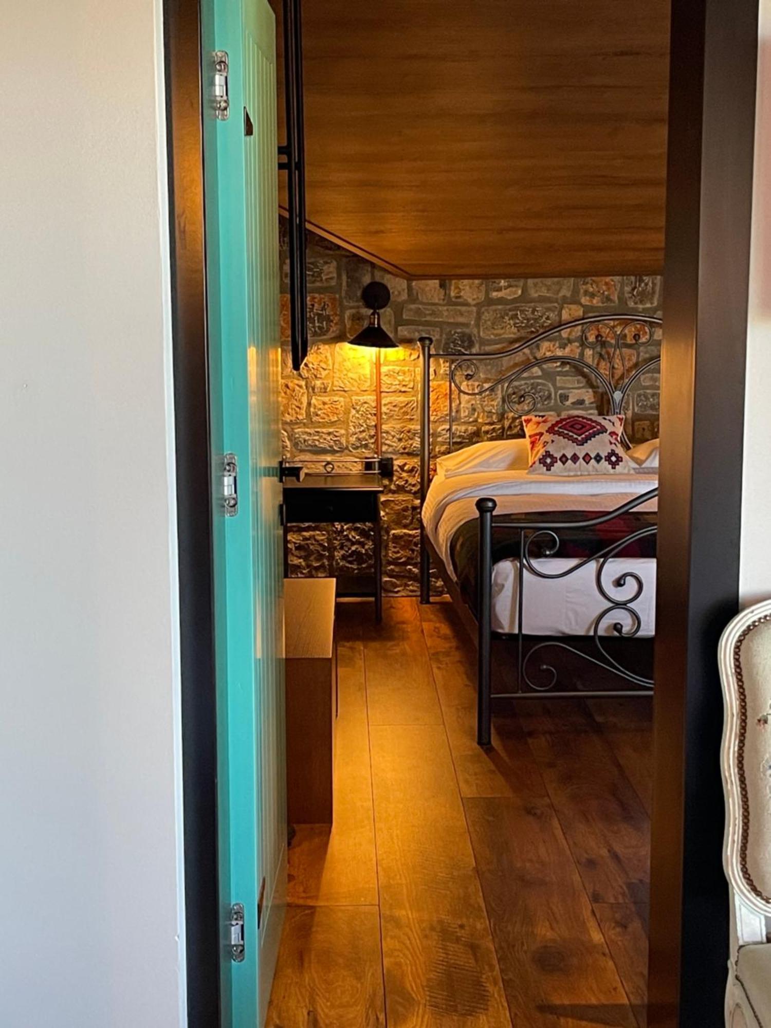 Helga'S Guesthouse Lin Екстер'єр фото