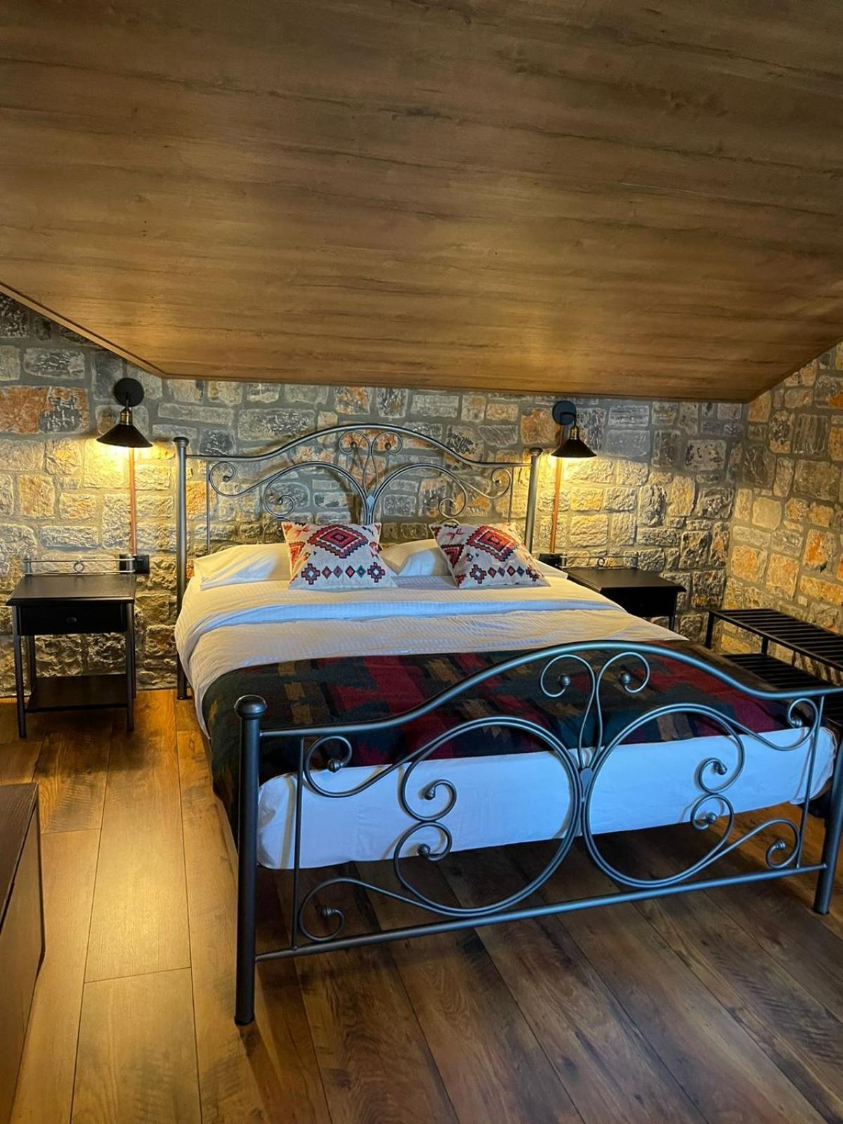 Helga'S Guesthouse Lin Екстер'єр фото