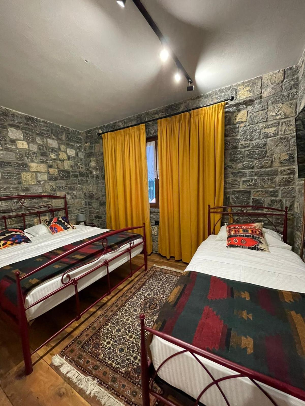 Helga'S Guesthouse Lin Екстер'єр фото