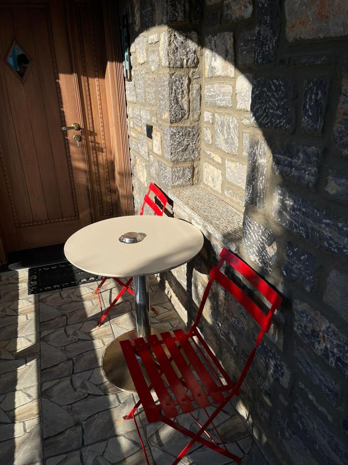 Helga'S Guesthouse Lin Екстер'єр фото